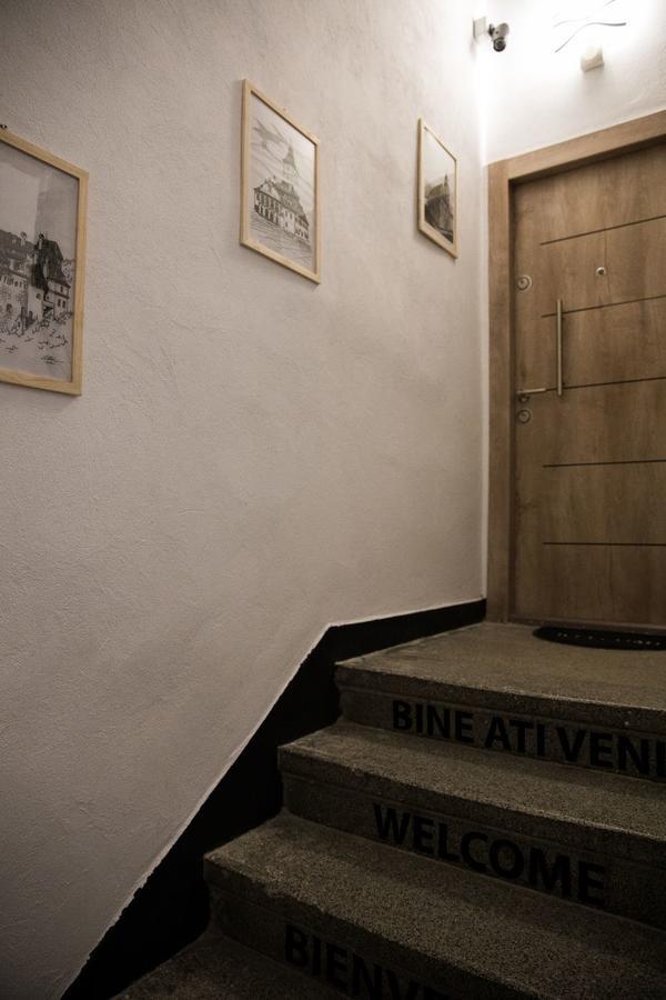 Luky10 Apartamento Braşov Exterior foto